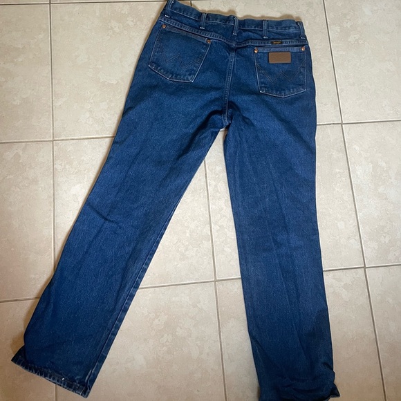 Wrangler Dark Blue Jeans - Picture 3 of 7